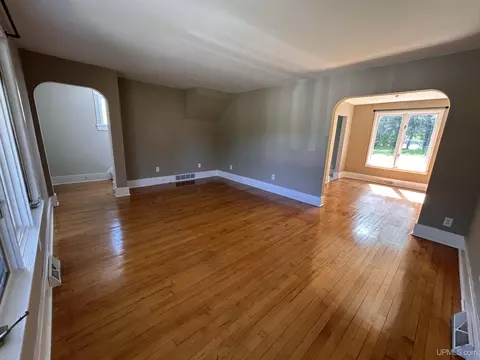 Living - 250 Steel, Ishpeming, MI 49849 photo 4 of 5