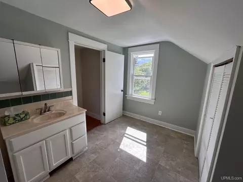 Bath - 250 Steel, Ishpeming, MI 49849 photo 2 of 2