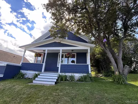 Exterior - 250 Steel, Ishpeming, MI 49849 photo 2 of 8