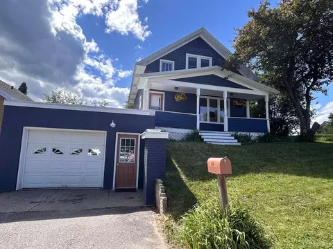 250 N Steel, Ishpeming, MI 49849