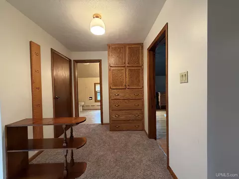 Entry Way - 326 W W Rdg, Ishpeming, MI 49849 photo 3 of 5