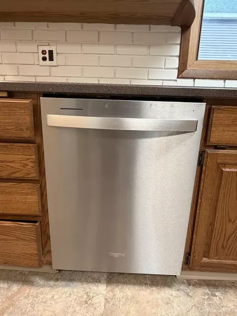 Kitchen - 326 W W Rdg, Ishpeming, MI 49849 photo 7 of 7
