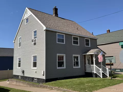 Exterior - 326 W W Rdg, Ishpeming, MI 49849 photo 2 of 9