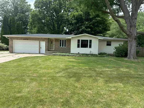 4874 Raymond, Midland, MI 48642