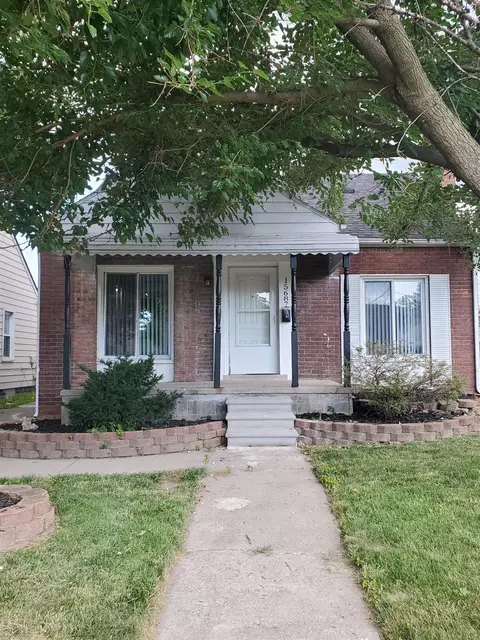 15687 Ash, Eastpointe, MI 48021