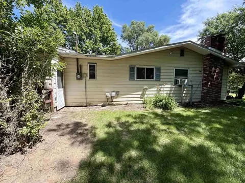 Exterior - 1400 Wetters, Kawkawlin, MI 48631 photo 5 of 6