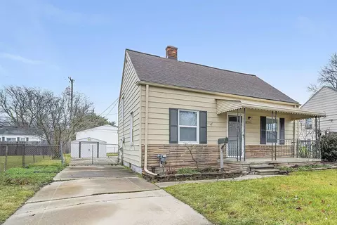 22456 Gascony, Eastpointe, MI 48021