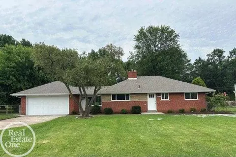 22990 S Nunneley, Clinton Township, MI 48035