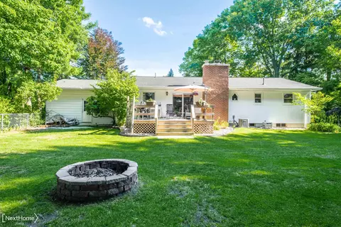 Exterior - 10400 Coldwater, Flushing, MI 48433 photo 6 of 8