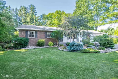 Exterior - 10400 Coldwater, Flushing, MI 48433 photo 3 of 8