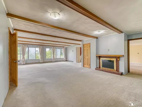 Living - 14359 S Dixie, Monroe, MI 48161 photo 3 of 14
