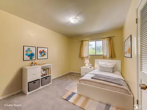 Bedroom - 14359 S Dixie, Monroe, MI 48161 photo 2 of 11