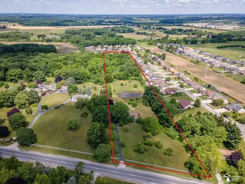 View/Area - 14359 S Dixie, Monroe, MI 48161 photo 3 of 10