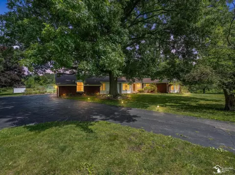 Exterior - 14359 S Dixie, Monroe, MI 48161 photo 2 of 22