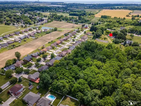 View/Area - 14359 S Dixie, Monroe, MI 48161 photo 8 of 10