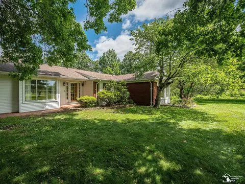 Exterior - 14359 S Dixie, Monroe, MI 48161 photo 4 of 22