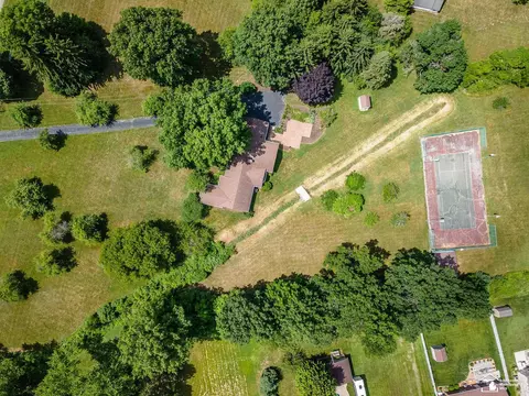View/Area - 14359 S Dixie, Monroe, MI 48161 photo 5 of 10