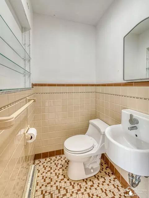 Bath - 14359 S Dixie, Monroe, MI 48161 photo 5 of 5