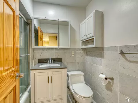 Bath - 14359 S Dixie, Monroe, MI 48161 photo 1 of 5