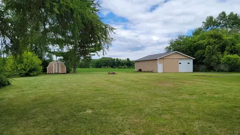 Exterior - 9165 Carson, Tecumseh, MI 49286 photo 4 of 7
