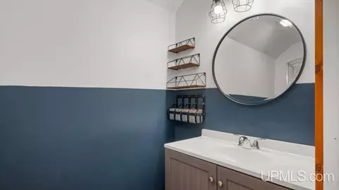 Bath - 1720 S 8th, Escanaba, MI 48929 photo 3 of 3