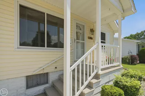 804 Waterloo, Saint Clair, MI 48079 photo 8
