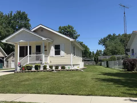 804 Waterloo, Saint Clair, MI 48079 photo 2