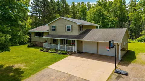Exterior - 2813 Us 41 W, Ishpeming, MI 49849 photo 3 of 20
