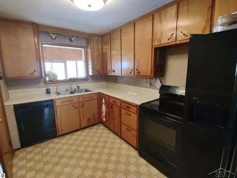 Kitchen - 435 N Main, Au Gres, MI 48703 photo 2 of 2