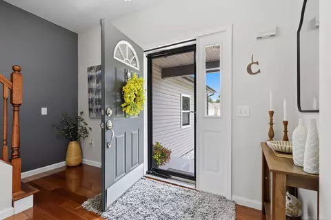 Entry Way - 45622 Lone Pne, Macomb, MI 48044 photo 1 of 3