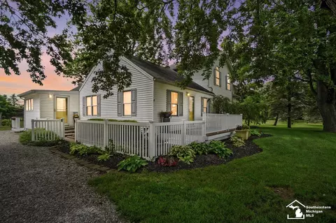 13378 S County Line, Ottawa Lake, MI 49267