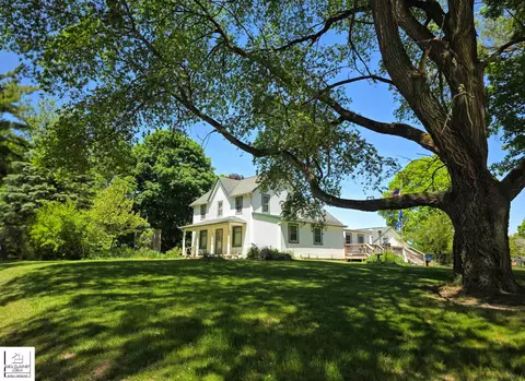 5544 Coldwater, Columbiaville, MI 48421