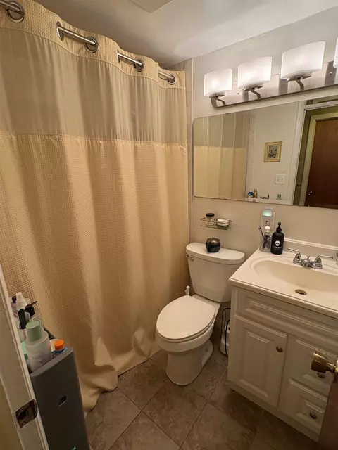 Bath - 8104 Webster, Mount Morris, MI 48458 photo 1 of 3