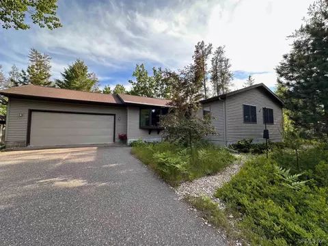 410 Lakewood, Marquette, MI 49855