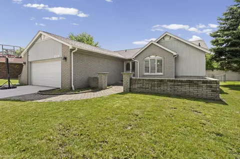 47121 Barbara, Macomb, MI 48044 photo 29