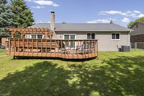 47121 Barbara, Macomb, MI 48044 photo 23