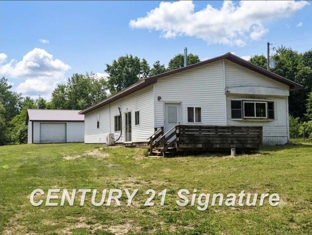 11634 E Gates, Riverdale, MI 48877