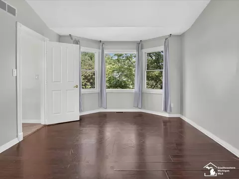 Bedroom - 6716 Bennington, Temperance, MI 48182 photo 2 of 6