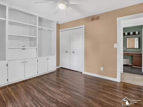 Bedroom - 6716 Bennington, Temperance, MI 48182 photo 5 of 6