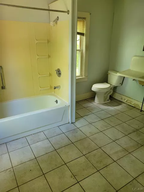 Bath - 431 S Winter, Adrian, MI 49221 photo 2 of 2