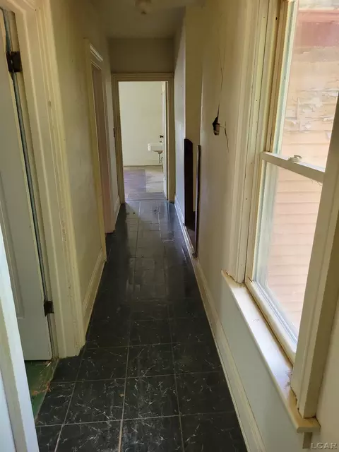 Entry Way - 431 S Winter, Adrian, MI 49221 photo 3 of 4