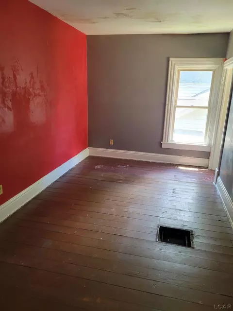 Bedroom - 431 S Winter, Adrian, MI 49221 photo 2 of 3