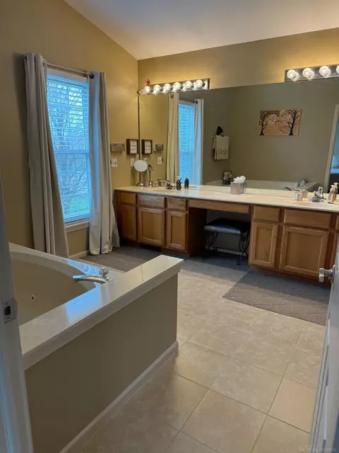 Bath - 48805 Rockefeller, Canton, MI 48188 photo 2 of 9