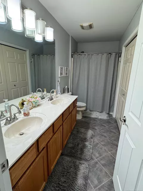 Bath - 48805 Rockefeller, Canton, MI 48188 photo 8 of 9