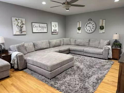 Living - 48805 Rockefeller, Canton, MI 48188 photo 2 of 5
