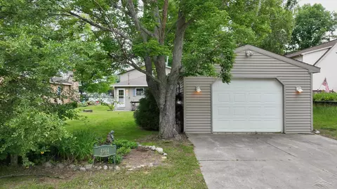 Exterior - 4344 Bay, Gladwin, MI 48624 photo 10 of 16