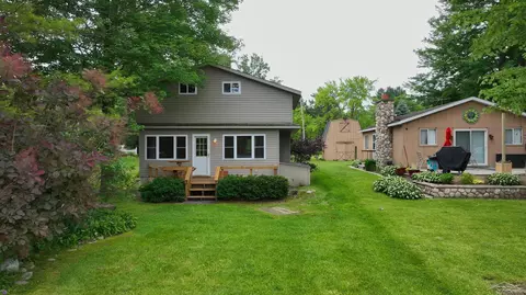 Exterior - 4344 Bay, Gladwin, MI 48624 photo 4 of 16