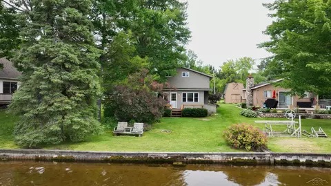 Exterior - 4344 Bay, Gladwin, MI 48624 photo 1 of 16