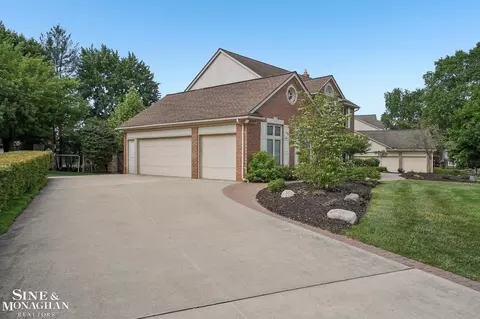 Other - 3473 Summit Rdg, Rochester Hills, MI 48306 photo 1 of 13