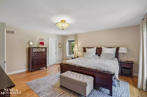 Bedroom - 3473 Summit Rdg, Rochester Hills, MI 48306 photo 1 of 6